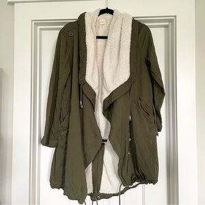 Altar’d State Drapey Hooded Jacket with Faux Fur Lining in Olive Green - Size S